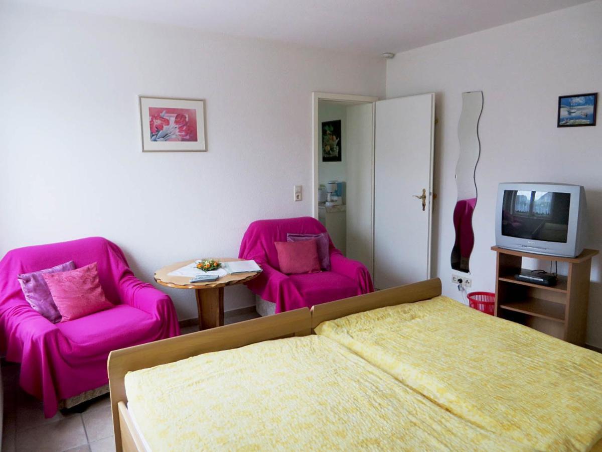 Ferienwohnungen "Marie" Mit Terrassen, Inclusive Park- Und Stellplaetze Am Haus, Mueritz-Strand Nur 700M, Altstadt 10Min, Ruhige Lage, Waren  Eksteriør bilde