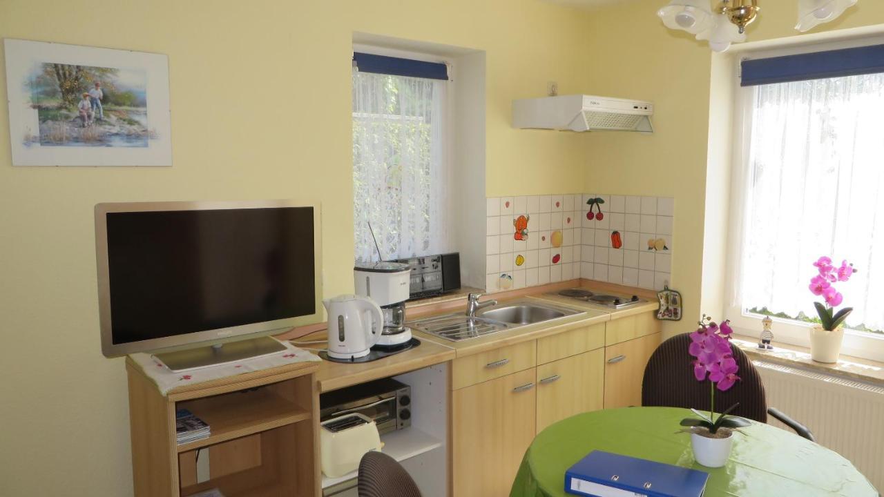 Ferienwohnungen "Marie" Mit Terrassen, Inclusive Park- Und Stellplaetze Am Haus, Mueritz-Strand Nur 700M, Altstadt 10Min, Ruhige Lage, Waren  Eksteriør bilde