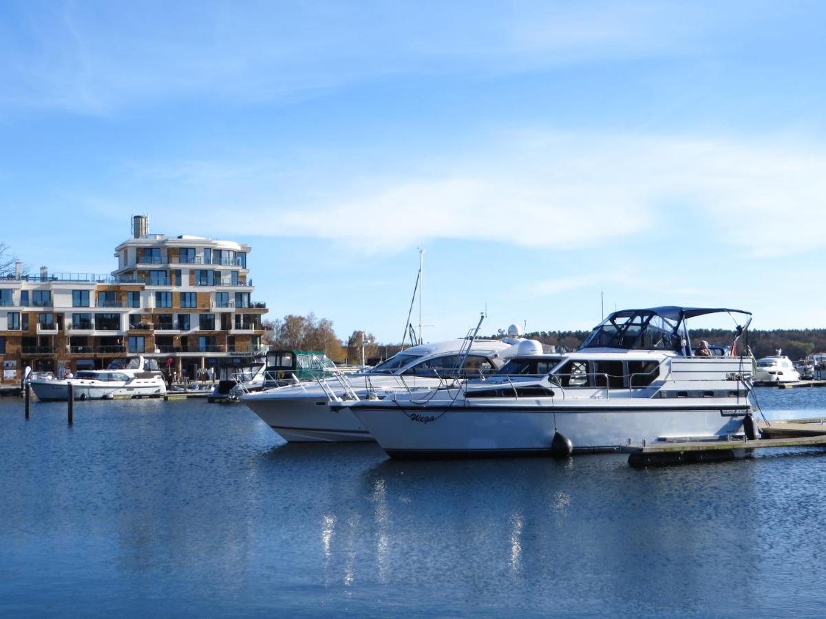 Ferienwohnungen "Marie" Mit Terrassen, Inclusive Park- Und Stellplaetze Am Haus, Mueritz-Strand Nur 700M, Altstadt 10Min, Ruhige Lage, Waren  Eksteriør bilde