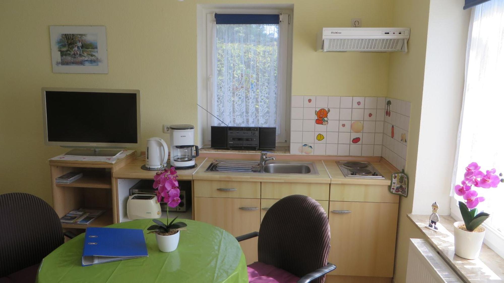 Ferienwohnungen "Marie" Mit Terrassen, Inclusive Park- Und Stellplaetze Am Haus, Mueritz-Strand Nur 700M, Altstadt 10Min, Ruhige Lage, Waren  Rom bilde